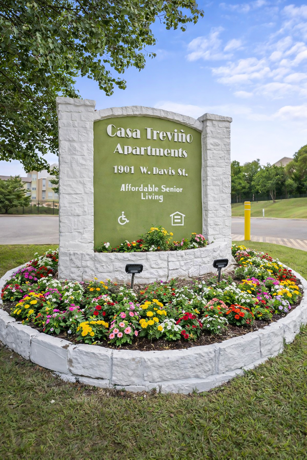 Belle Courts Apartments